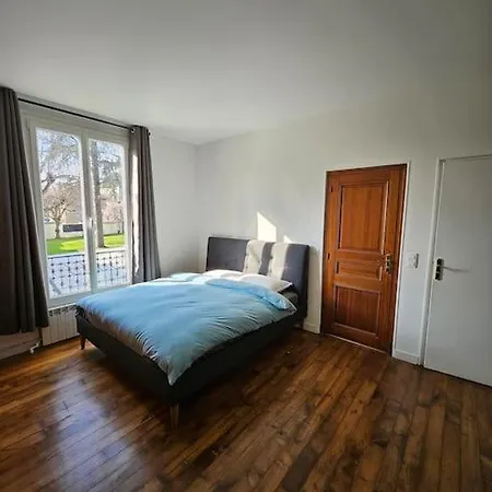 Otel Entiere Proche Rer *